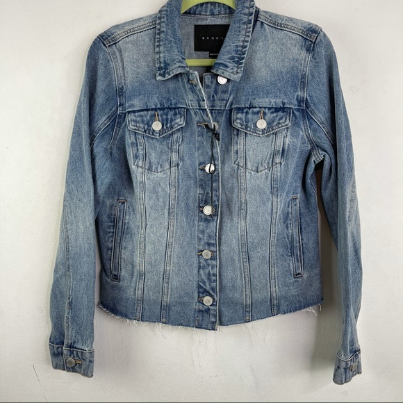 Blank NYC Distressed Denim Jacket NWT SZ M - Picture 4 of 12